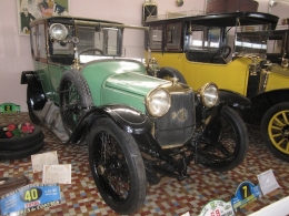 CASTEL AUTOMOBILE CLUB - 