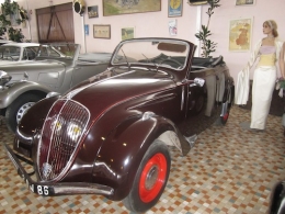 CASTEL AUTOMOBILE CLUB - 