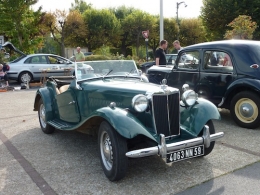 CASTEL AUTOMOBILE CLUB - 